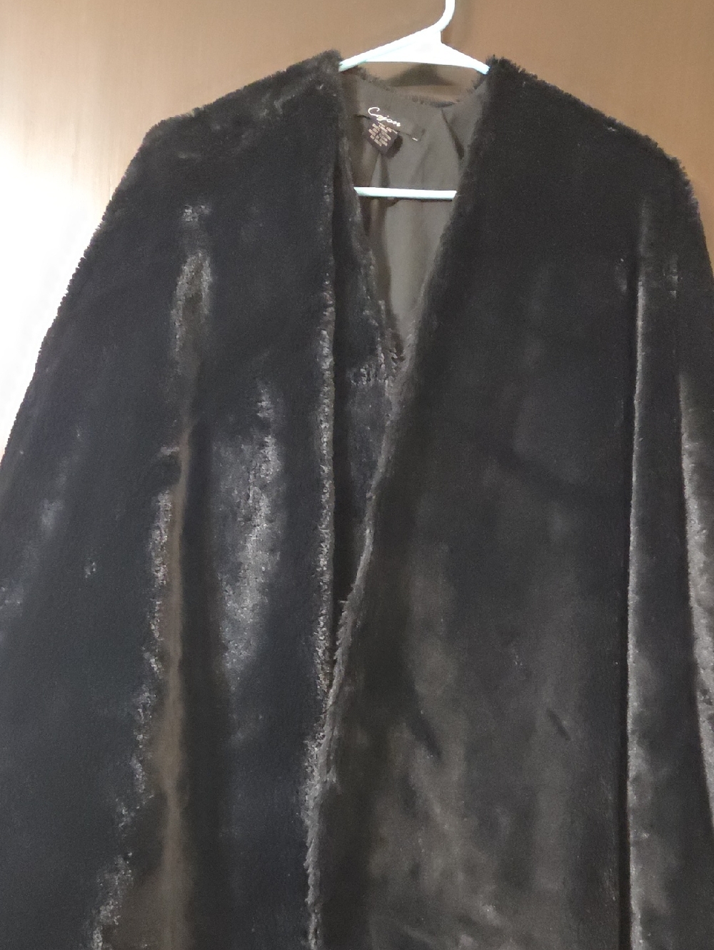Cejon ladies black cape faux fur one size
